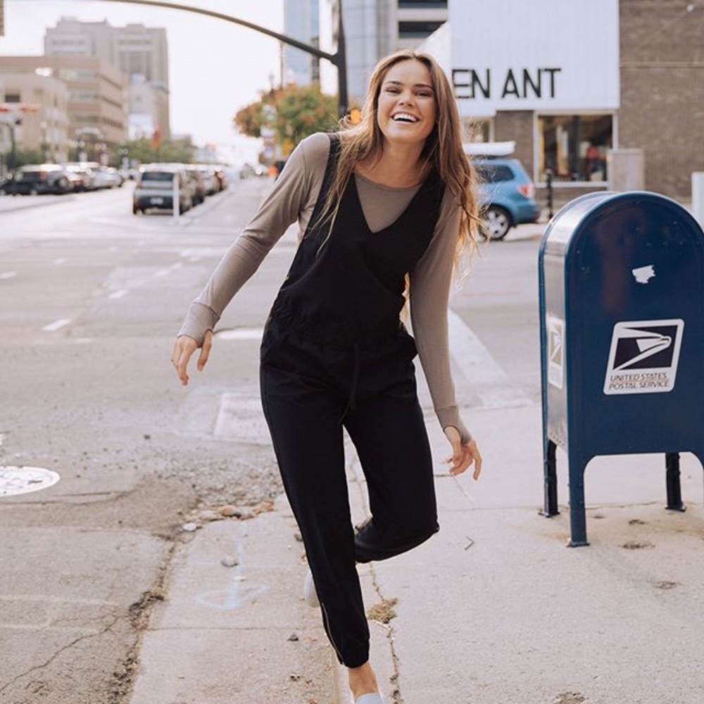 Albion Fit Petite Black Overall Jumpsuit V-Neck